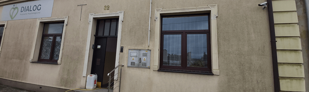 elewacja 2 przed - malujemy.com.pl